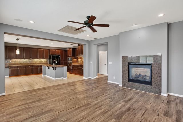 2042 Danforth Way, Plumas Lake, CA 95961
