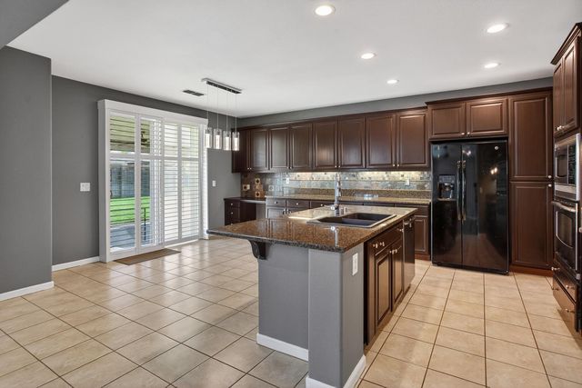 2042 Danforth Way, Plumas Lake, CA 95961