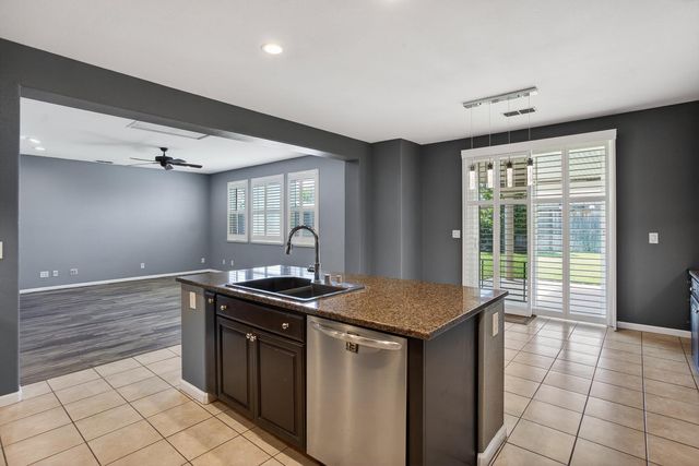 2042 Danforth Way, Plumas Lake, CA 95961