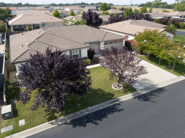 2042 Danforth Way, Plumas Lake, CA 95961