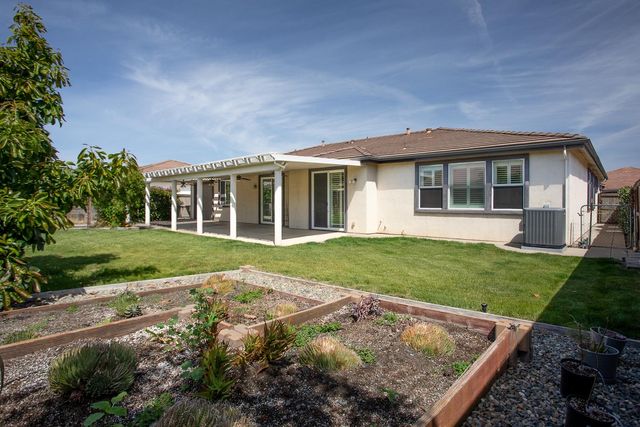 2042 Danforth Way, Plumas Lake, CA 95961