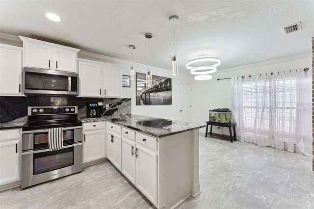 831 NANA AVENUE, Orlando, FL 32809