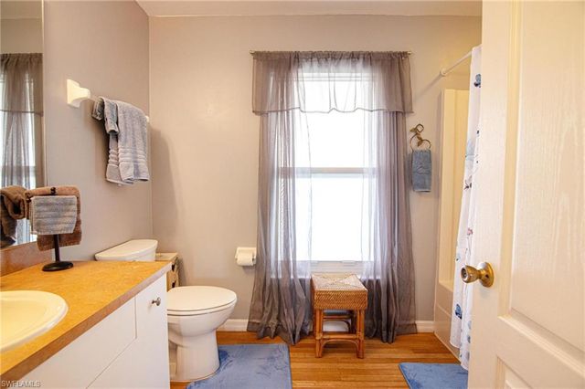 216 NW 11th ST, Cape Coral, FL 33993