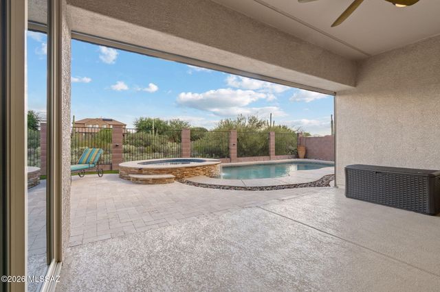 12364 N Pathfinder Drive, Marana, AZ 85658