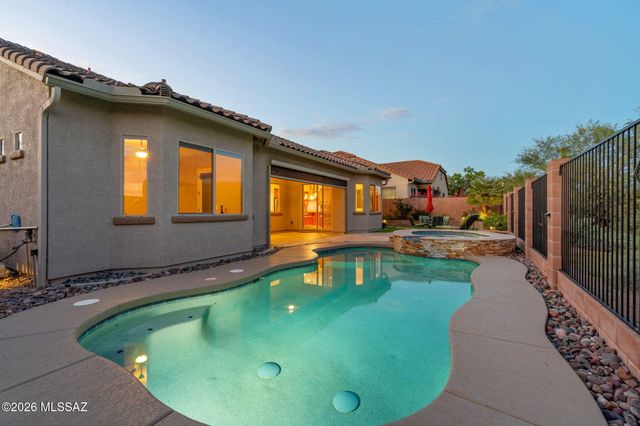 12364 N Pathfinder Drive, Marana, AZ 85658