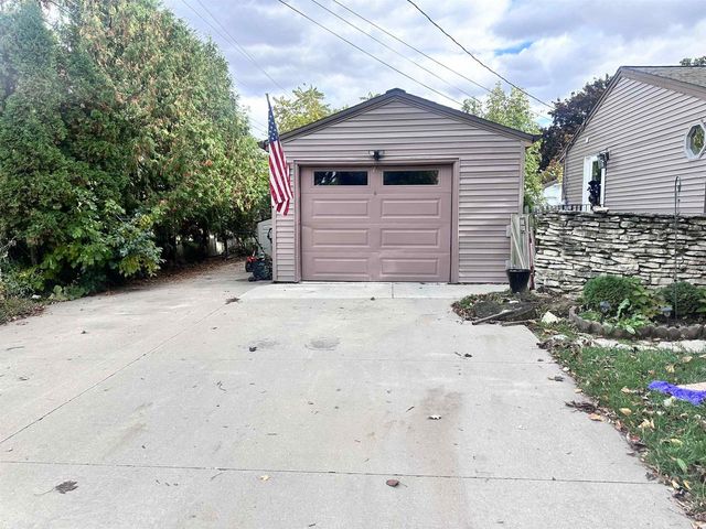 1413 GROSS AVENUE, Green Bay, WI 54304