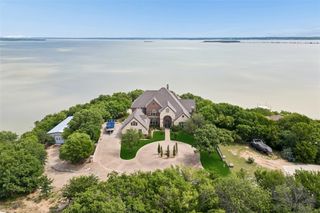 826 Cimmarron Bay Drive, Runaway Bay, TX 76426
