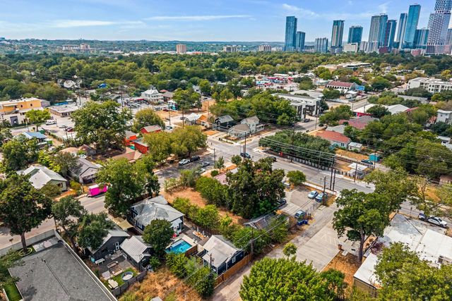 1906 E 2nd ST, Austin, TX 78702