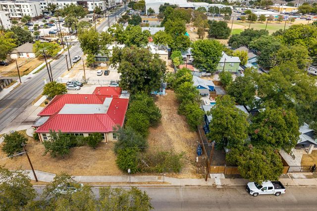 1906 E 2nd ST, Austin, TX 78702
