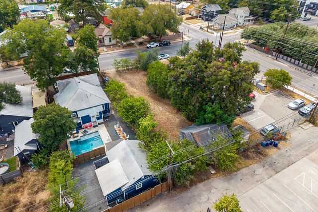 1906 E 2nd ST, Austin, TX 78702