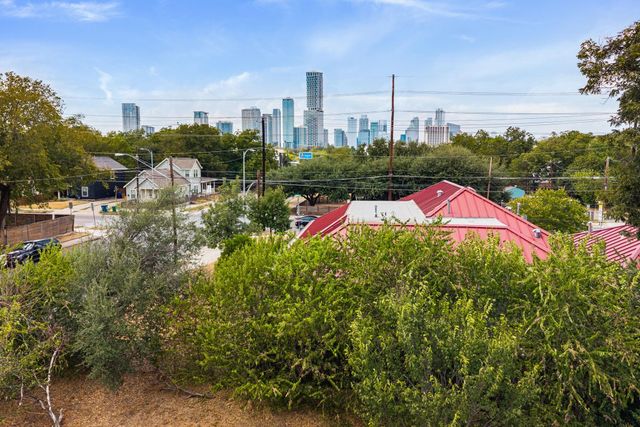 1906 E 2nd ST, Austin, TX 78702