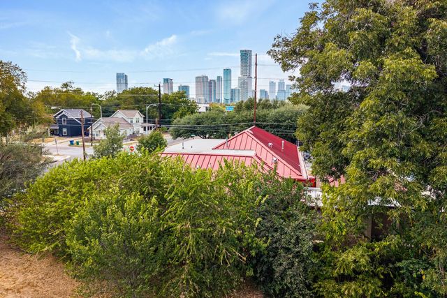 1906 E 2nd ST, Austin, TX 78702