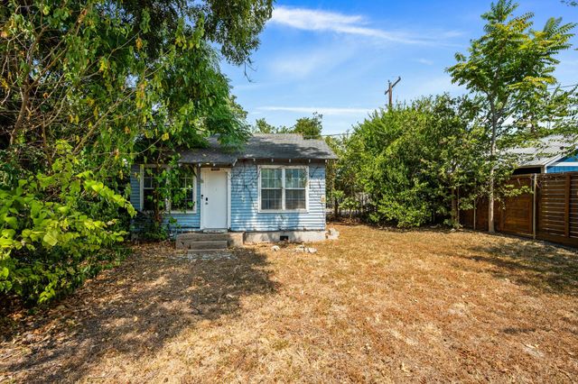 1906 E 2nd ST, Austin, TX 78702