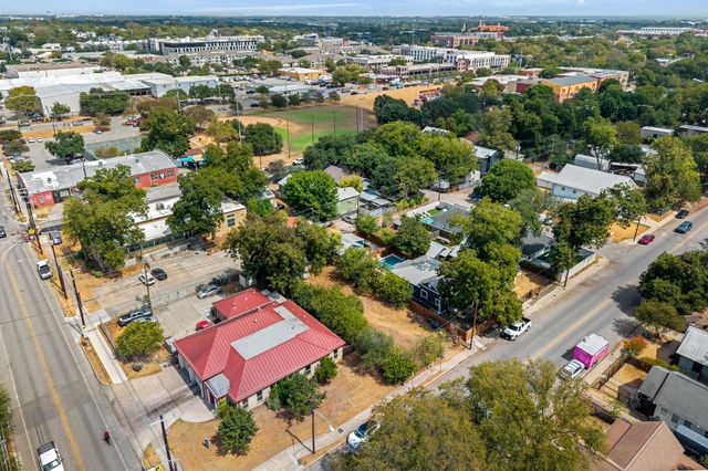 1906 E 2nd ST, Austin, TX 78702