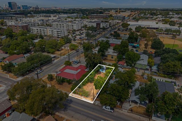 1906 E 2nd ST, Austin, TX 78702