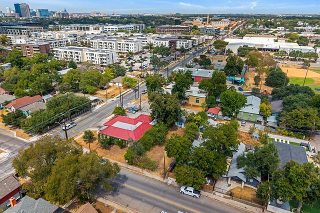 1906 E 2nd ST, Austin, TX 78702
