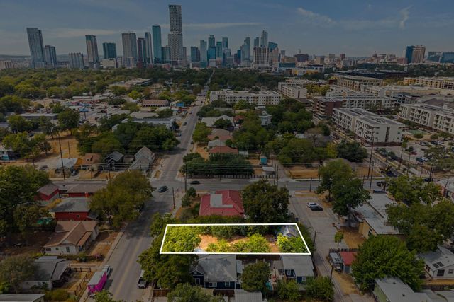 1906 E 2nd ST, Austin, TX 78702
