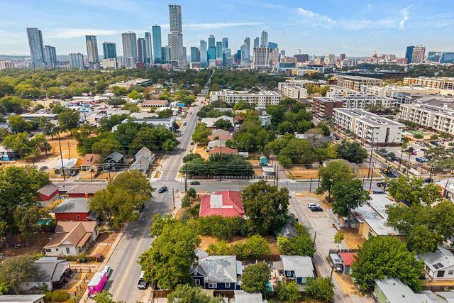 1906 E 2nd ST, Austin, TX 78702
