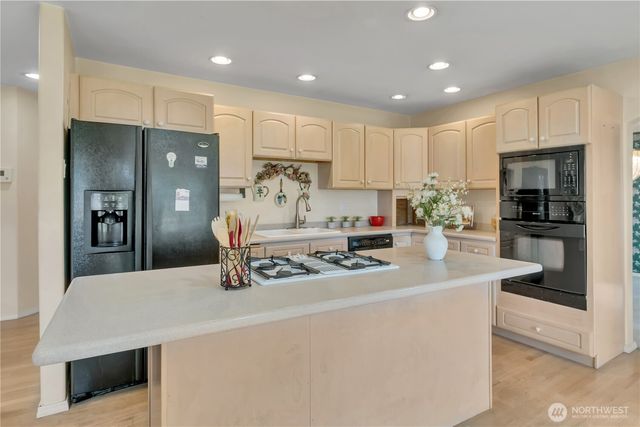 15416 33rd Avenue E, Tacoma, WA 98446