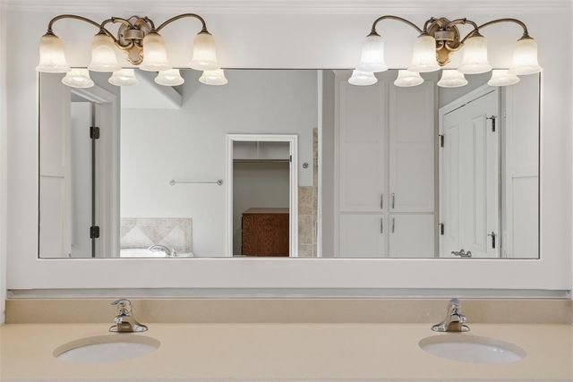 2716 Warwick Place, Edmond, OK 73013