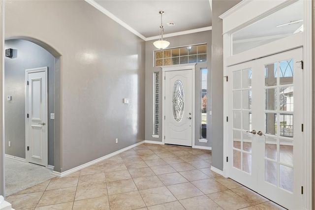 2716 Warwick Place, Edmond, OK 73013