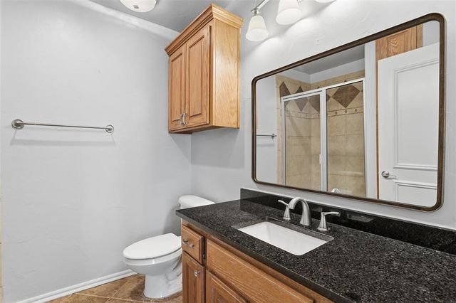 2716 Warwick Place, Edmond, OK 73013