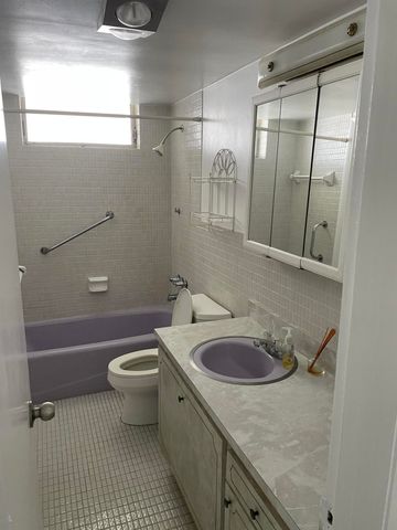 2855 Leonard Drive H506, Aventura, FL 33160