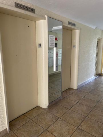 2855 Leonard Drive H506, Aventura, FL 33160