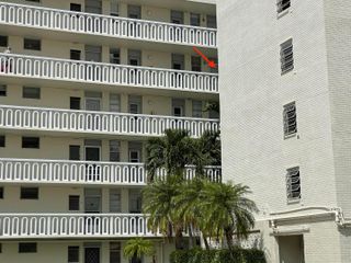 2855 Leonard Drive H506, Aventura, FL 33160