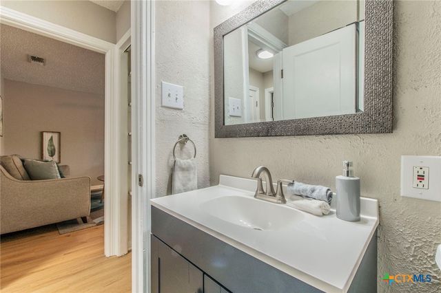 806-808 Estelle Avenue, Killeen, TX 76541