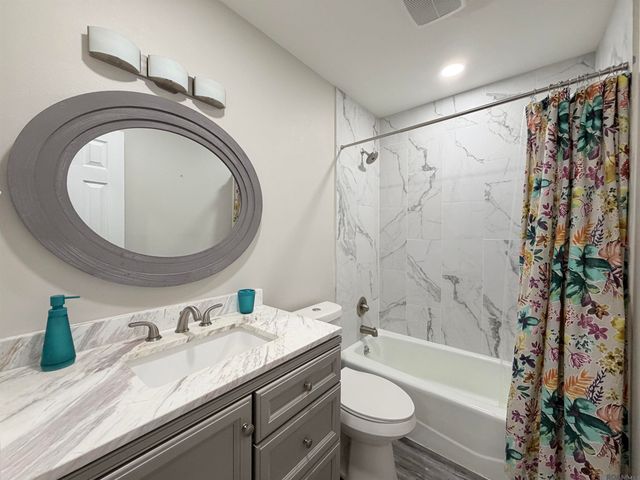 10711 Carmel Dr, Baton Rouge, LA 70818