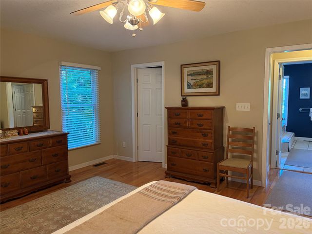 136 Johnnie Hills None, Burnsville, NC 28714