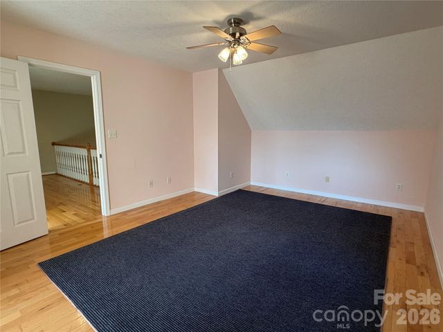 136 Johnnie Hills None, Burnsville, NC 28714