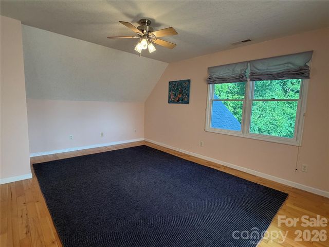 136 Johnnie Hills None, Burnsville, NC 28714