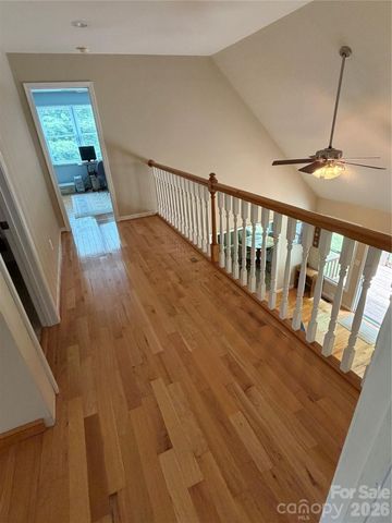 136 Johnnie Hills None, Burnsville, NC 28714
