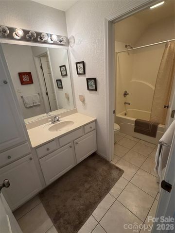 136 Johnnie Hills None, Burnsville, NC 28714