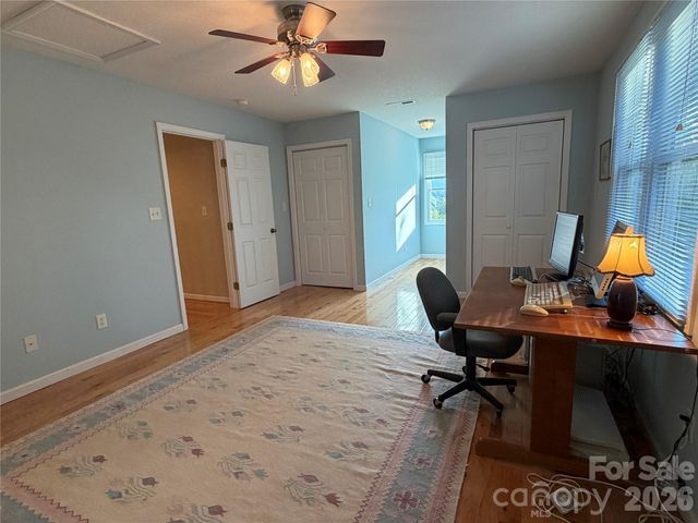 136 Johnnie Hills None, Burnsville, NC 28714