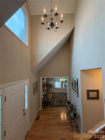 136 Johnnie Hills None, Burnsville, NC 28714