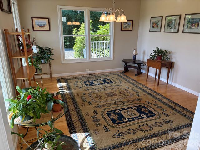 136 Johnnie Hills None, Burnsville, NC 28714