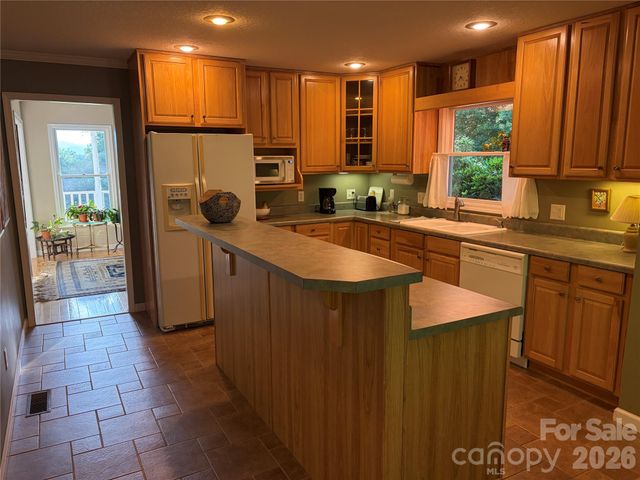 136 Johnnie Hills None, Burnsville, NC 28714