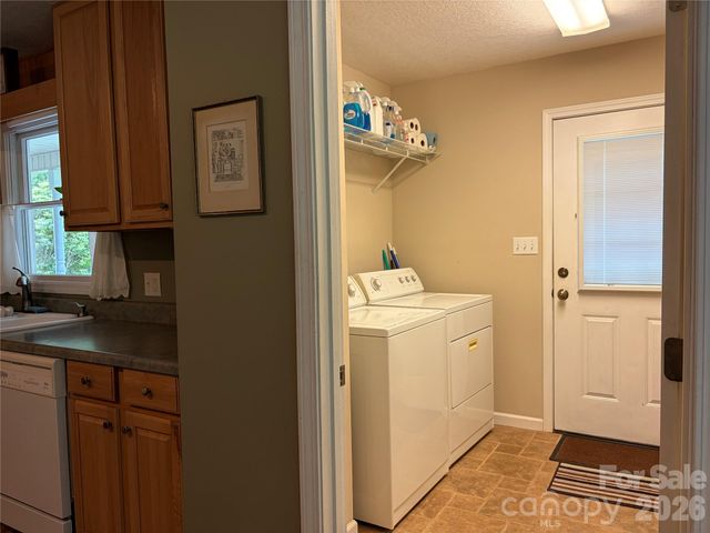 136 Johnnie Hills None, Burnsville, NC 28714