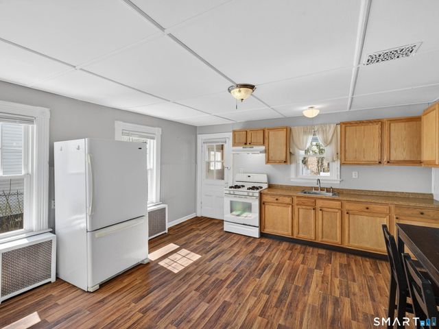 82 North Street, Norwich, CT 06360