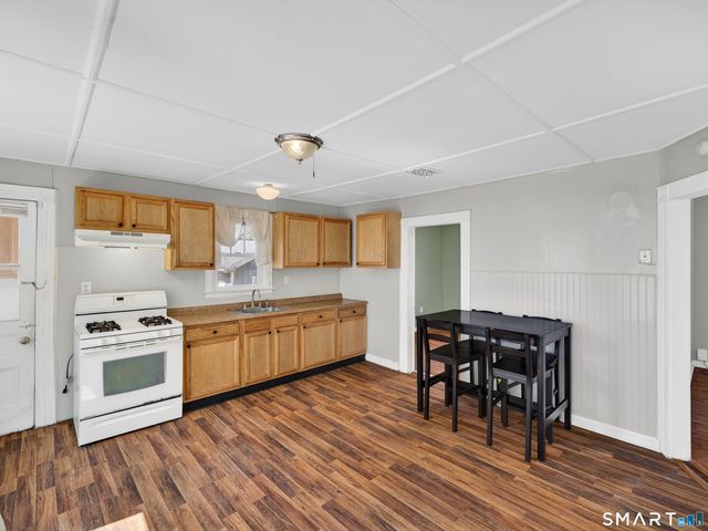 82 North Street, Norwich, CT 06360