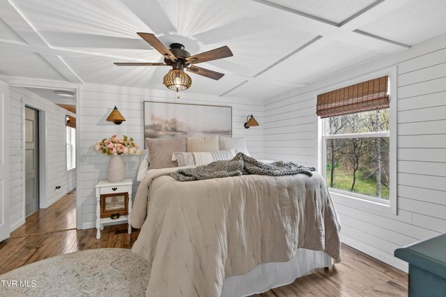 483 Trotters Lane, Gate City, VA 24251