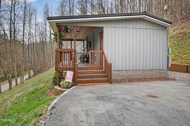483 Trotters Lane, Gate City, VA 24251