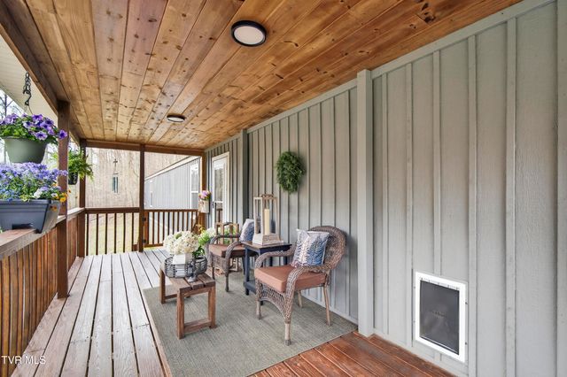 483 Trotters Lane, Gate City, VA 24251