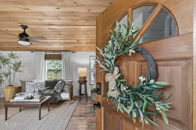 483 Trotters Lane, Gate City, VA 24251