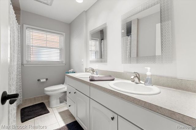 2180 Derby Road, Birmingham, MI 48009