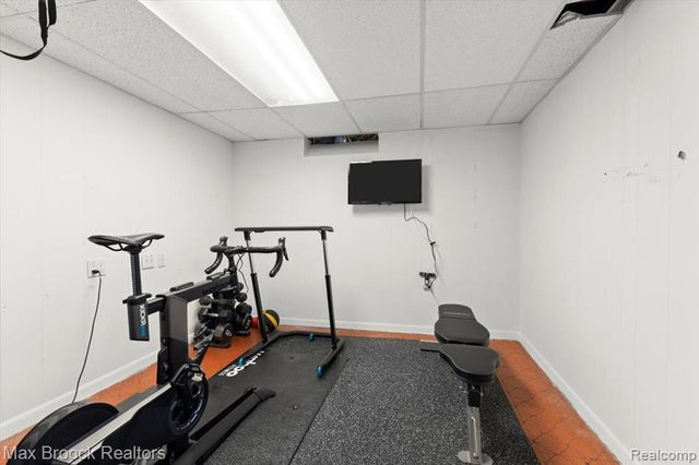 2180 Derby Road, Birmingham, MI 48009