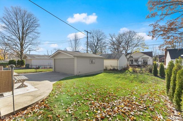 2180 Derby Road, Birmingham, MI 48009